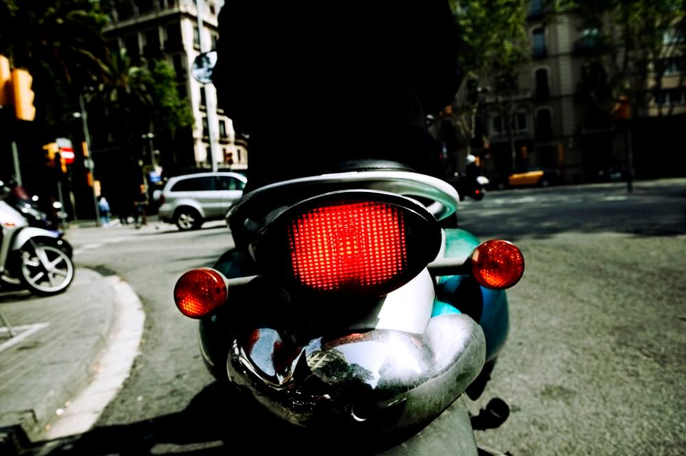 Har du været i en ulykke på din motorcykel eller knallert? Eller har du fået den stjålet? Her kan du anmelde skaden online hos TJM Forsikring